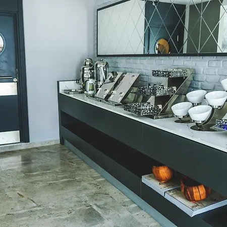 Nox Plus Hotel Hotel