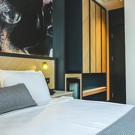 Nox Plus Hotel 2*